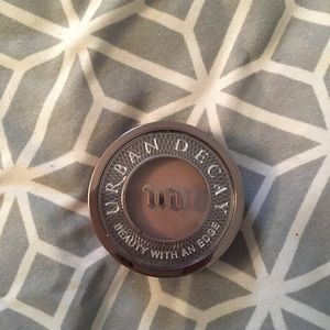 Urban Decay Eyeshadow in Tease